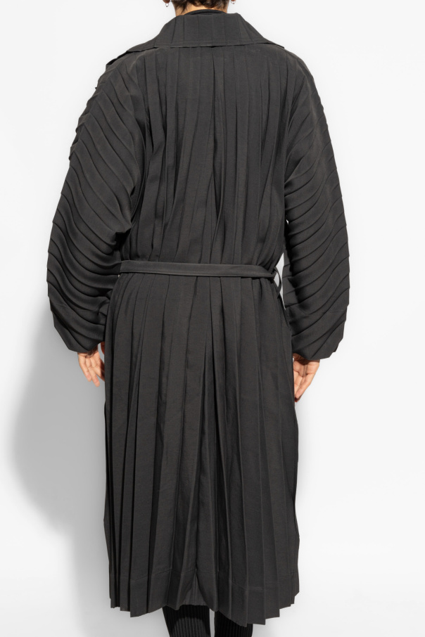 HOMME PLISSE ISSEY MIYAKE21SSロングコート　ブラック オム プリッセ イッセイ ミヤケの新作「プレス コート